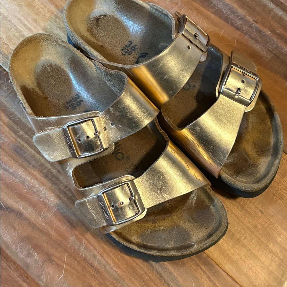 Papillio by Birkenstock Arizona Metallic rose Gold Sandals EU 36 US 5–5.5 (S2)